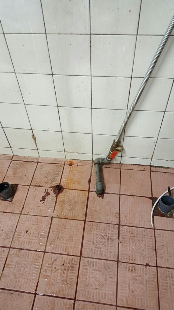 안양 주방 수도관누수 물샐때 배관공사4